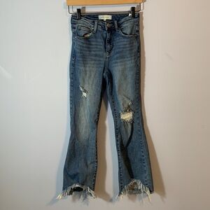 Risen distressed chewed hem ankle jeans straight crop size 1/25 med dark wash